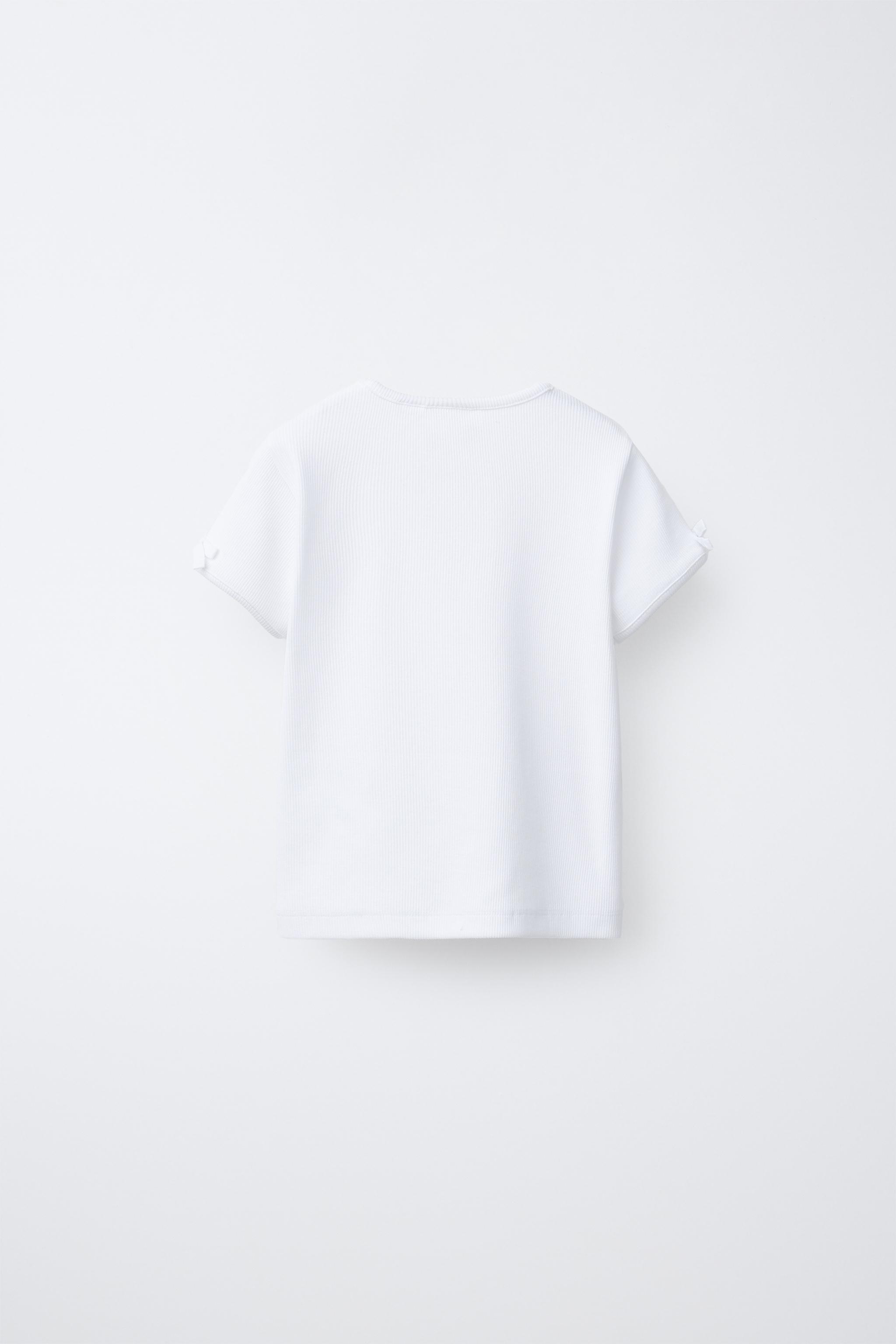 T-SHIRT CÔTELÉ À RAYURES ET LACETS